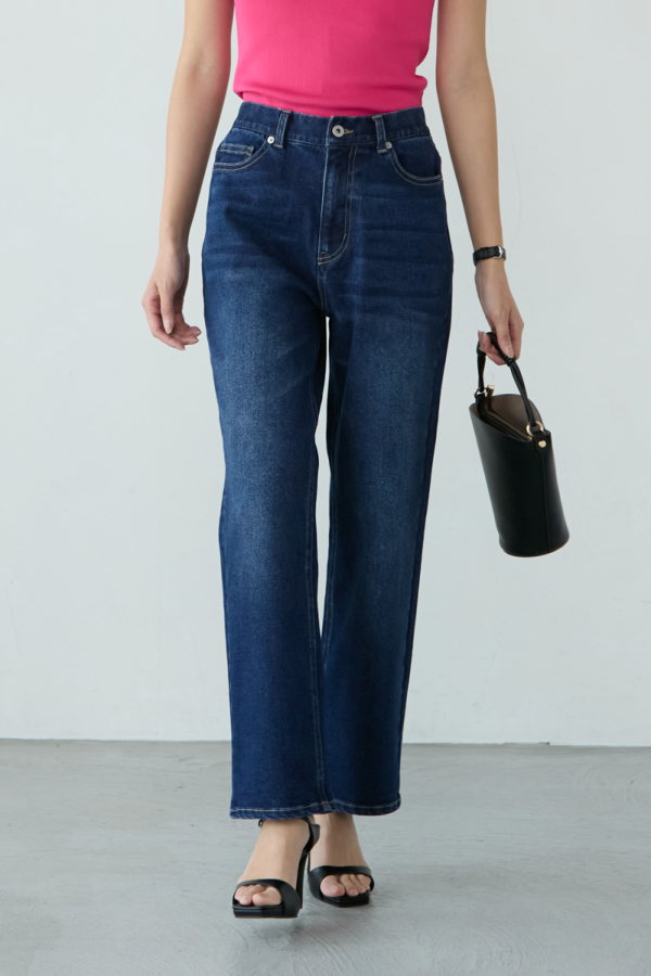 【新品】エムドゥ　ストレート美脚デニム ストレート美脚デニム｜PANTS｜レディースファッション通販のM