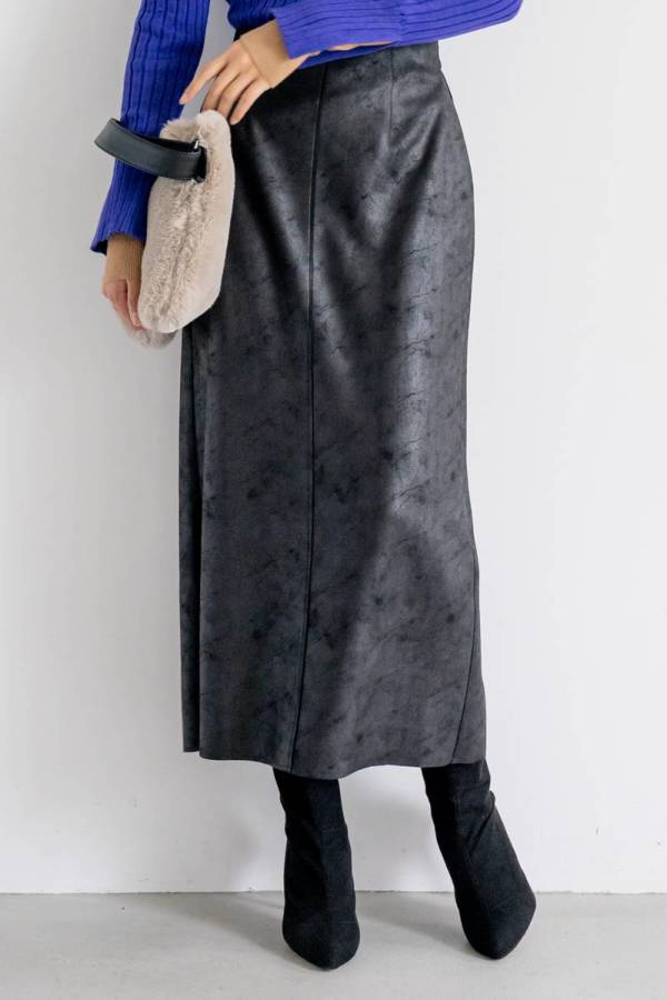 ストレッチレザータイトスカート