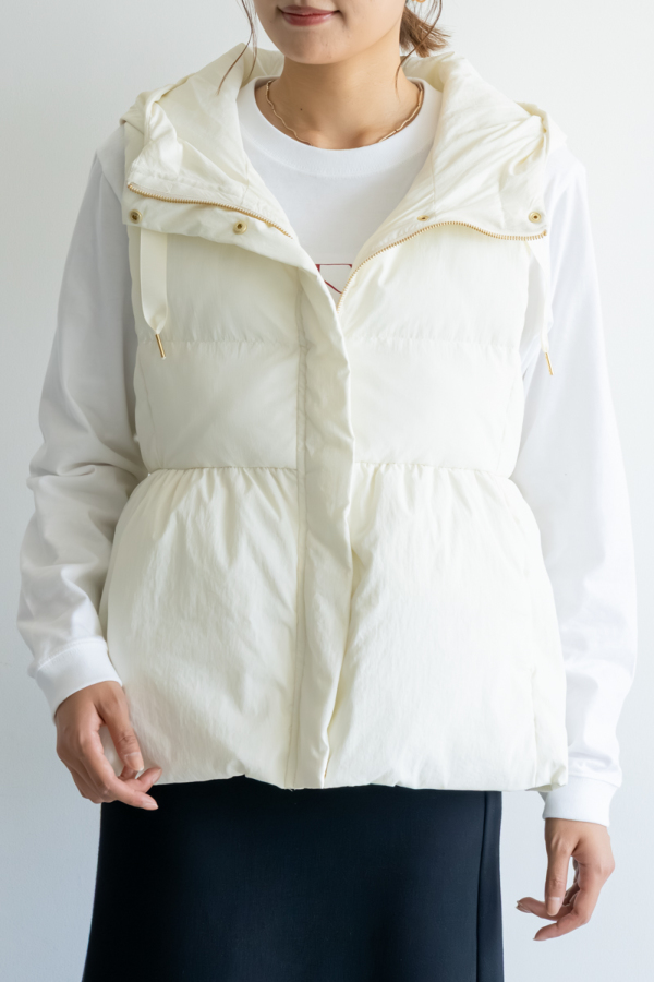 ホワイトペプラム　ベスト タフタペプラムベスト｜OUTER｜レディースファッション通販のM