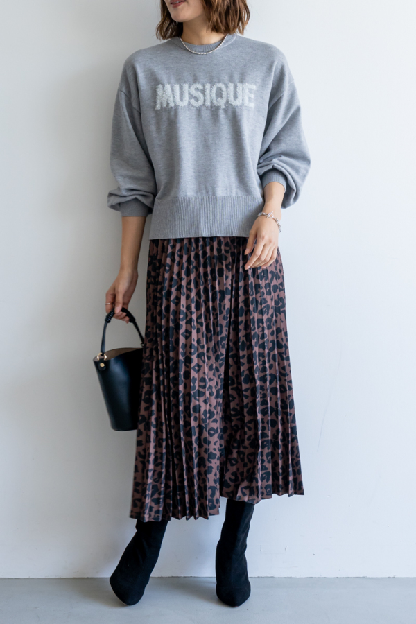 ラメシャギーロゴニット｜TOPS｜レディースファッション通販のM.deux