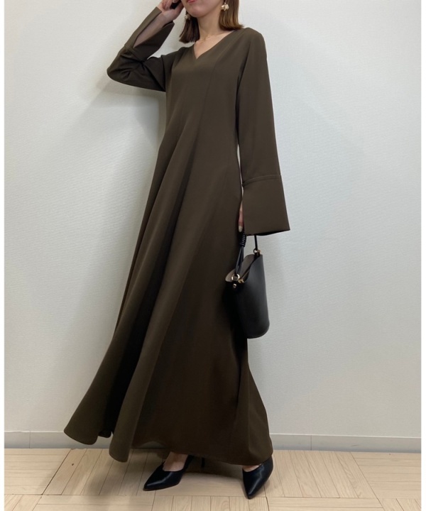 Vネックフレアシルエットワンピース｜ONE-PIECE｜レディース