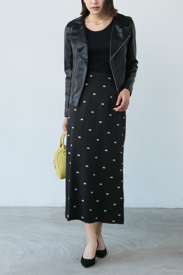 フラワー刺しゅうタイトスカート｜SKIRT｜レディース