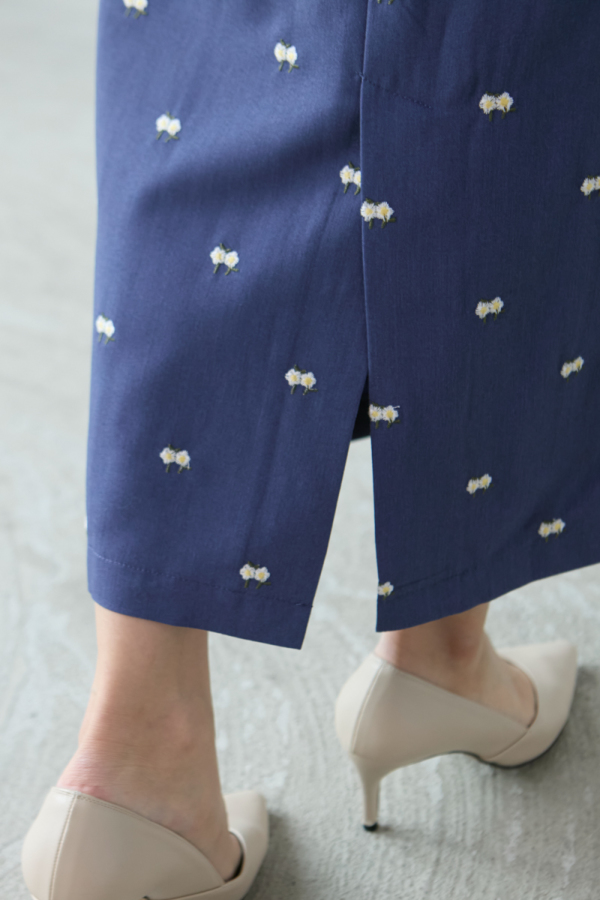 manoush 刺繍スカート　Sサイズ ローズ柄総刺繍スカート（スカート）｜TSUHARU by Samansa Mos2