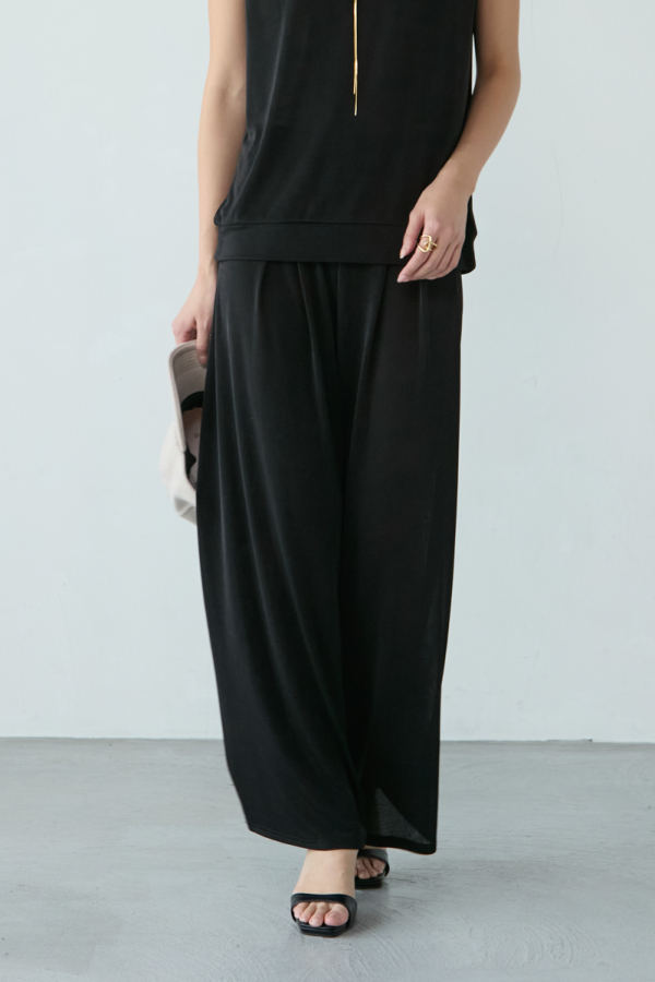 【S/S COLLECTION 2025 vol.1掲載】《セットアップ対応》リラックス美脚パンツ