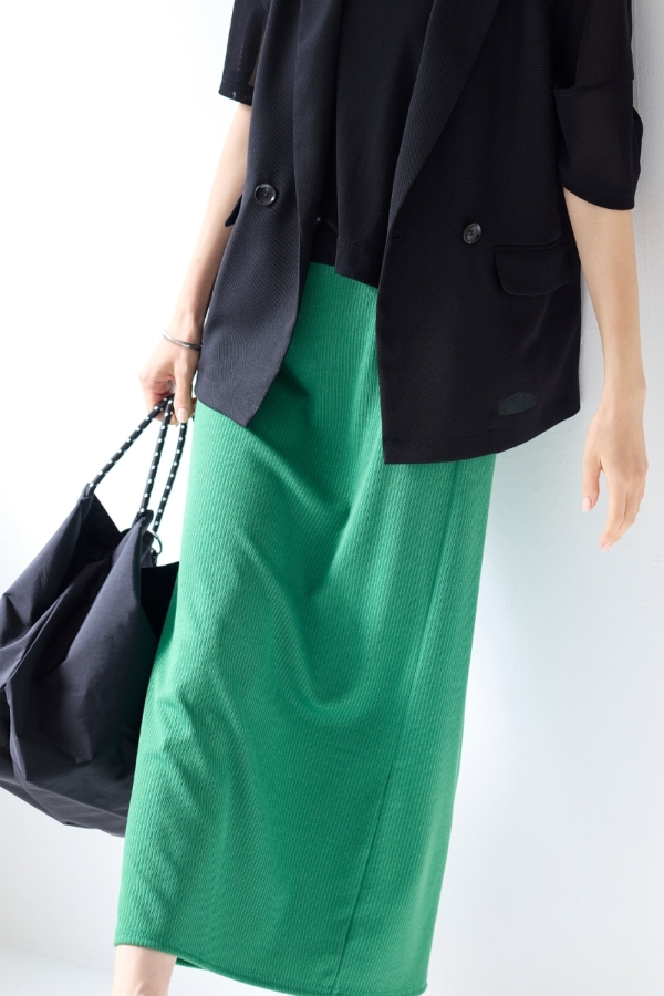 【Spring Collection 2026 vol.2掲載】カットIラインスカート